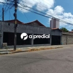 Excelente casa comercial plana, otima para clinicas e afins.