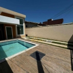 Excelente casa linear com 3 quartos, quintal, área gourmet e piscina, á venda - 105 m² - Village Rio das Ostras - Rio das Ostras/RJ