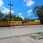 Ponto Comercial, amplo, com estacionamento, em Avenida Principal!