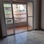 Apartamento com 2 quartos -Centro