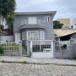 Casa com 3 quartos sendo 2 suítes em Coqueiros - Florianópolis - SC