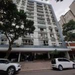 Edifício Louvre, junto a Catedral metropolitana, centro histórico de Porto Alegre, Apartamento de três dormitórios e uma vaga de garagem no Centro de Porto Alegre.&lt;BR&gt;Apartamento 3 dormitórios, 