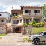 Excelente casa com 460m2, em terreno de 12m x 64m.&lt;BR&gt;04 dormitórios amplos, sendo uma suíte com closet e banheira de hidromassagem. &lt;BR&gt;&lt;BR&gt;sala com dois ambientes no piso superior,