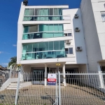 Apartamento amplo de 3 dormitórios no bairro Tristeza, Zona Sul de Porto Alegre.Apartamento com cozinha mobiliada com pia, armários e balcão estilo americano. Lavanderia separada, equipada com tanque 