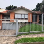 Excelente casa térrea, bairro Assunção             (coração da zona sul)&lt;BR&gt;4 dormitórios, com 4 vagas de garagem, 2 salas, living, hall de entrada.&lt;BR&gt;Ensolarada e bem arejada.&lt;BR&gt;P