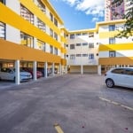 Apartamento todo reformado de 65 m², localizado no bairro Centro Cívico, pronto para você morar.