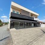 Prédio Comercial com 3 salas/Casa / 2 Apartamentos