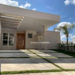 Casa com 3 dormitórios à venda, 105 m² por R$ 790.000,00 - Condomínio Village Moutonnée - Salto/SP