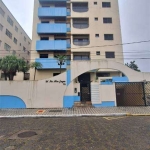 Excelente apartamento de 02 dormitórios, 01 vaga de garagem, piscina e churrasqueira. O imóvel está localizado na Vila Caiçara, bairro que vem recebendo cada vez mais investimentos na infraestrutura, 