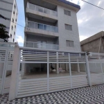 Excelente apartamento de 02 dormitórios, 01 vaga de garagem, sacada frente para rua e vista para o mar. O imóvel está localizado na Vila Caiçara, bairro que vem recebendo cada vez mais investimentos n