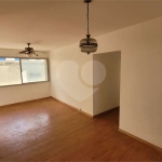 Espaçoso apartamento, 3 quartos, para venda ou locação, entre o Paraíso e a Vila Mariana!