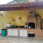 Casa Terrea otima localização  com 3 dormitorios sendo 1 suite em piso frio + 1 banheiro social,