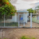 Casa com 2 quartos à venda na Travessa Chateaubriand, 93, Passo das Pedras, Porto Alegre