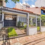 Casa com 3 quartos à venda na Rua Atanásio Belmonte, 427, Passo da Areia, Porto Alegre