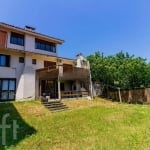 Casa com 3 quartos à venda na Manoel Antônio de Magalhães, 40, Medianeira, Porto Alegre