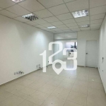 Sala no Carraro Tower para alugar, 39 m² por R$ 2.600/mês - Lagos de Santa Helena - Bragança Paulista/SP