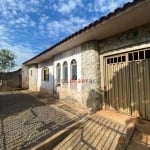 Casa com 3 dormitórios para alugar, 122 m² por R$ 1.400,00/mês - Parque das Grevíleas - Maringá/PR