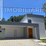 Casa Residencial com 3 quartos  à venda, 192.00 m2 por R$1550000.00  - Cachoeira Do Bom Jesus - Florianopolis/SC