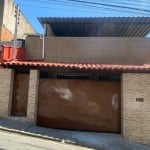 Excelente casa 2 quartos com terraço e garagem