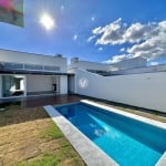 Casa alto padrão toda térrea com 3 suítes, escritório e piscina sendo construída