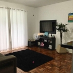 Apartamento central, amplo e reformado