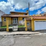 Casa com 4 dormitórios com piscina!