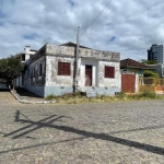 Terreno de esquina localizado no bairro Dores