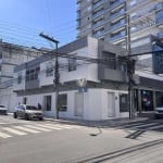 Prédio Comercial no Centro com 269m², 4 Salas e Elevador!