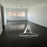 Vendo Apartamento - Condomínio Edifício das Camélias