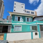 Casa comercial com 1 sala para alugar na Rua Itacolomi, 41, Centro, Balneário Piçarras