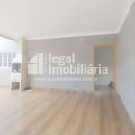 Casa Nova, 3 Dormitórios, Suíte, Churrasqueira e Quintal com Jabuticabeira