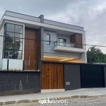 Casa à venda no bairro América em Joinville/SC