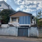 Imperdível: Casa à venda em Contagem-MG, Centro! 3 quartos, 1 suíte, 2 salas, 2 banheiros, 1 vaga garagem, 180m2. Venha conferir!