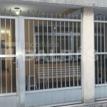 SOBRADO ANTIGO 100 m² - RUA PARTICULAR - EXCELENTE LOCALIZAÇÃO