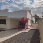 Casa com 3 dormitórios para alugar, 100 m² por R$ 3.300,00/mês - Jardim Rebouças - Maringá/PR