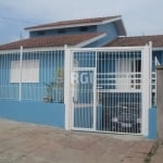 Excelente  casa em bairro tranquilo , perto de supermercados, farmácia e comércio em geral.&lt;BR&gt;Casa principal : 4 dormitórios ,1 suite , 3 banheiros , cozinha  porão , área de serviço ,com pátio