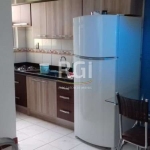 Apartamento 2 dormitórios, nunca habitado, 5° Andar. Totalmente reformado, piso de cerâmica, cozinha e quarto planejado. &lt;BR&gt;Parede da sala com textura e projeto de iluminação com rebaixamento e