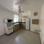 Apartamento em Torres  com dois dormitórios , sala de estar e jantar  ,  churrasqueira .  APTO MOBILIADO