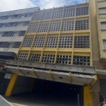 Imobiliária Coliseu vende box coberto na região central, próximo a Santa Casa, no centro histórico, andar baixo, prédio com elevador, portaria 24h e banheiro.