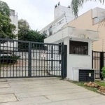 Amplo apartamento com 2 quartos, sendo 1 suíte, e 2 banheiros no total. Móveis planejados e semi mobiliado&lt;BR&gt; O condomínio fica localizado próximo a pontos de interesse de Tristeza, tais como B