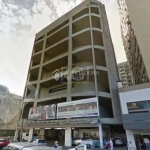 Imperdível !!! Box escriturado em edifício garagem no Centro Histórico, em Frente à Santa Casa, com 10,15m² de área privativa. Excelente localização, próximo a UFRGS e Colégio Rosário, com fácil acess