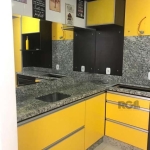 Apartamento no Centro de São Leopoldo terceiro andar!&lt;BR&gt;&lt;BR&gt;Apartamento semimobiliado com 02 dormitórios, sala, cozinha (mobiliada), piso porcelanato, banheiro, área de serviço e vaga de 