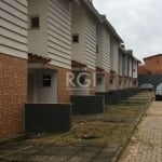 Terreno plano e pronto para construir em condomínio fechado , medindo 118 m²,  Condomínio já consolidado  de sobrados com pequena infra e portaria .no coração do bairro  próximo á todos recursos. Cont