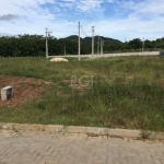 Vende-se excelente terreno localizado no condomínio ILHA VERDE, onde o mesmo possui infra completa com a seguintes características:&lt;BR&gt; &lt;BR&gt;-piscina, salão de festas ( completo e equipado)