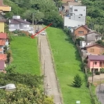 Terreno escriturado em condomínio fechado,  com 204 m² privativo (17 X 12). Pode ser financiado. A área total do condomínio é bem maior, possui área coletiva e preservação ambiental. Condomínio com 22