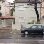 VENDE-SE terreno com casa construída para fins comerciais ou residenciais, em excelente localização, em frente ao Nacional da José de Alencar. Características do imóvel: 3 dormitórios, banheiro social