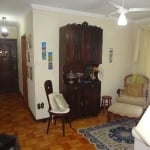 Apartamento no bairro Rio Branco em Porto Alegre: dois dormitórios amplos, sala, banheiro social, cozinha montada com área de serviço independente, bem localizado, em rua tranqüila, próximo da Goethe,