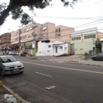 Terreno no bairro Vila Ipiranga em Porto Alegre: de esquina com 11 metros de frente para av. do Forte e 32,00 metros para travessa Abrano Eberte. Esquina na avenida mais movimentada da zona norte. Óti