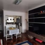 Apartamento mobiliado com 74 m² no bairro Vila Ipiranga, 2 dormitórios, transformado em 3 dormitórios, sala, cozinha americana com móveis sob medida, banheiro, área de serviço independente, arejado e 