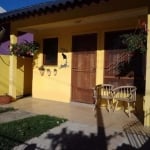 Casa térrea com 02 dormitórios, no Porto Verde, em Alvorada,&lt;BR&gt;Casa com living 2 ambientes, cozinha, banheiro social, área de serviço separada, casa bem iluminada, churrasqueira e pátio.  Vaga 